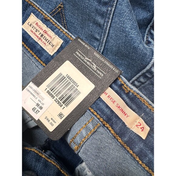 Levi's 721 High Rise Skinny Distressed Jeans Size 24/30 Stretchy Denim NWT $98 - Picture 5 of 13